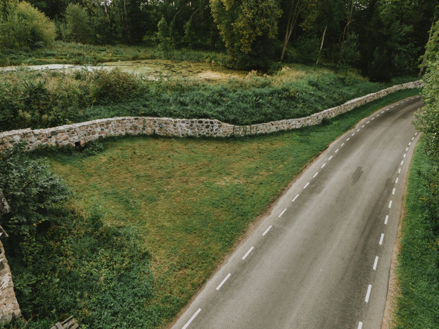 Maakivi- ja paekivitööd restaureerimisel
