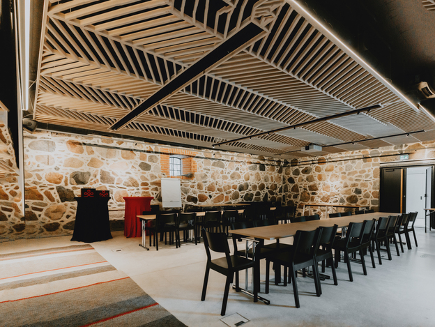 Maakivi- ja paekivitööd restaureerimisel