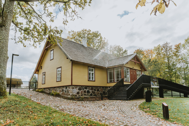 Maakivi- ja paekivitööd restaureerimisel