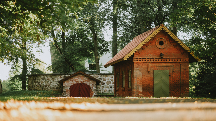 Polli mõisa Koertemaja